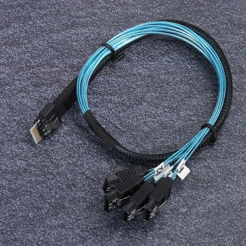 SFF‑8654 4XSATA kablosu 12 Gbit/s Mini SAS 38P 50cm